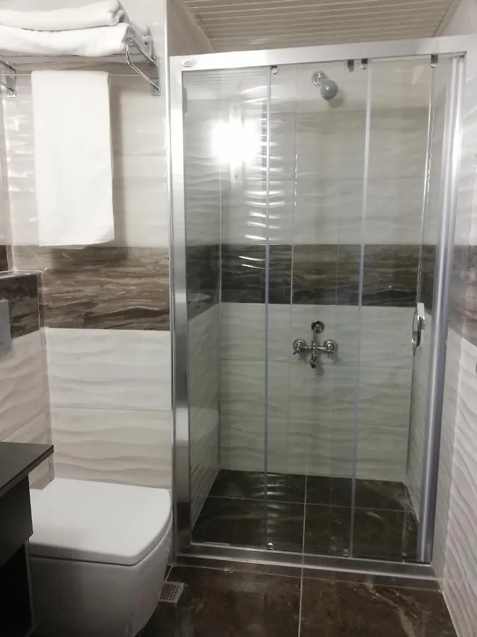 Uenaten Otel Gaziemir 4*,