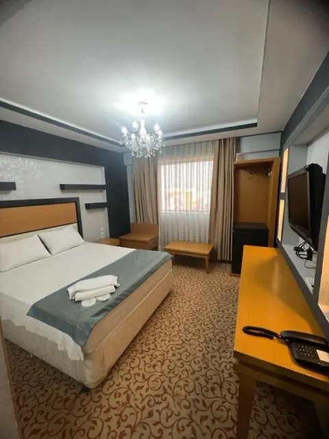 Uenaten Otel contacts